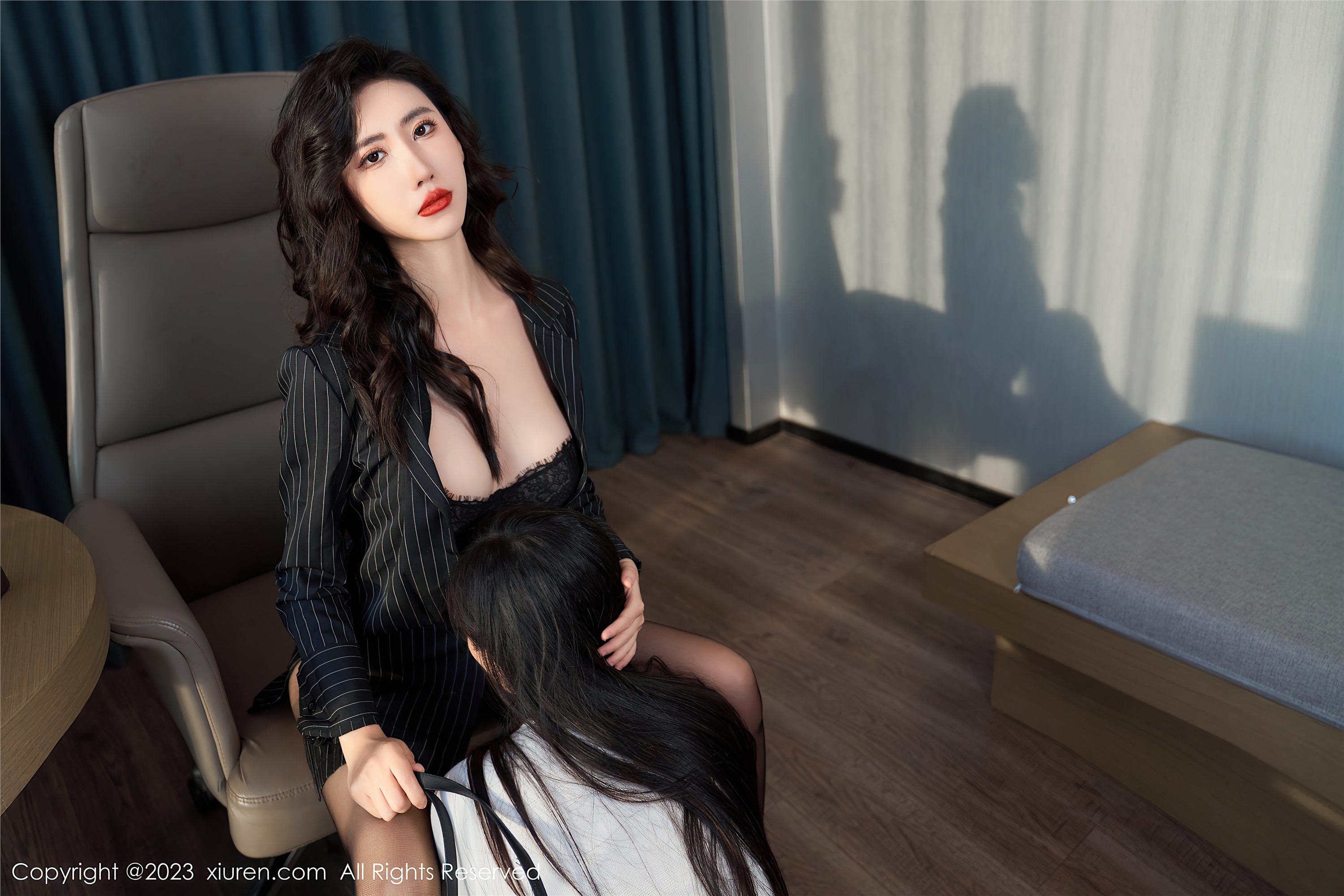 XiuRen秀人网  2023.06.06 NO.6860 章芃芃